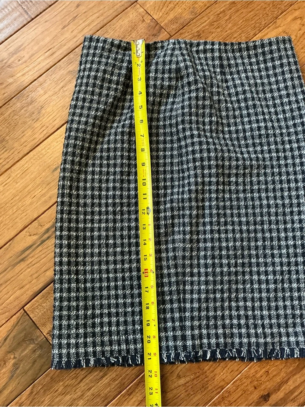 Weekend Max Mara Navy Tweed Skirt, size 6